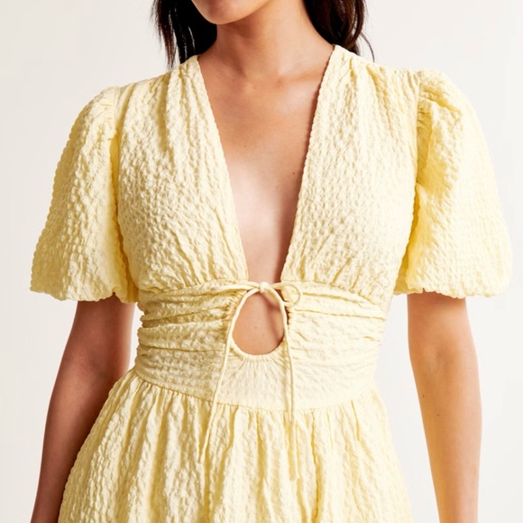 Abercrombie & Fitch Yellow Keyhole Dress NWT - Picture 1 of 6